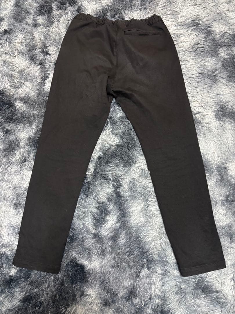 Japan Made屋いつかは、究極の黒パン　L ジャパンメイド屋