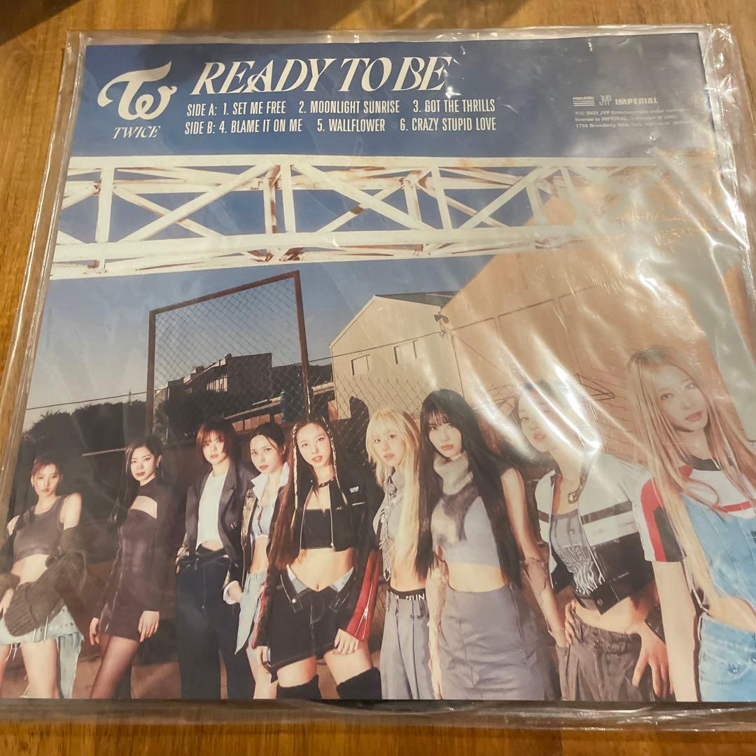 TWICE READY TO BE レコード 2023年