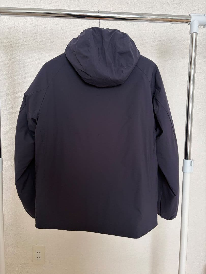 【着用１回のみ】【完売品】ユニクロC パフテックパーカ L ネイビー