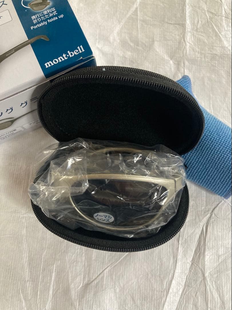 【新品】mont-bell トレッキンググラス　シルバー
