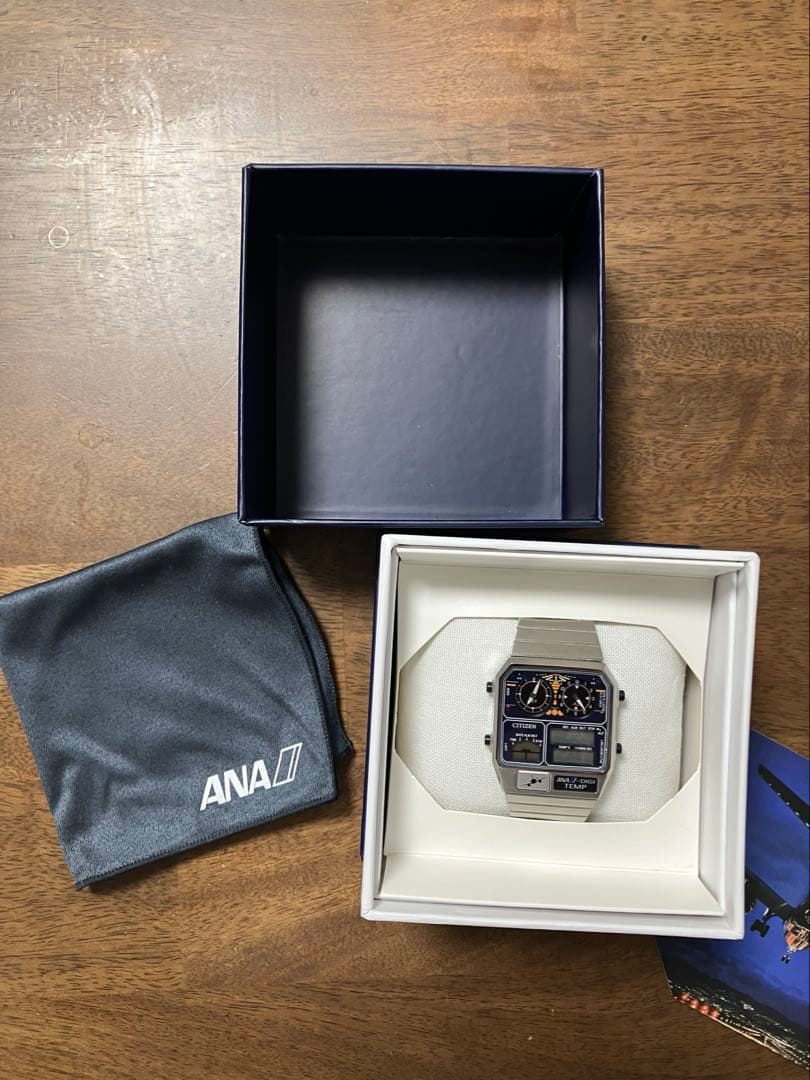ANAオリジナル　CITIZEN デジタル腕時計 温度計機能付き
