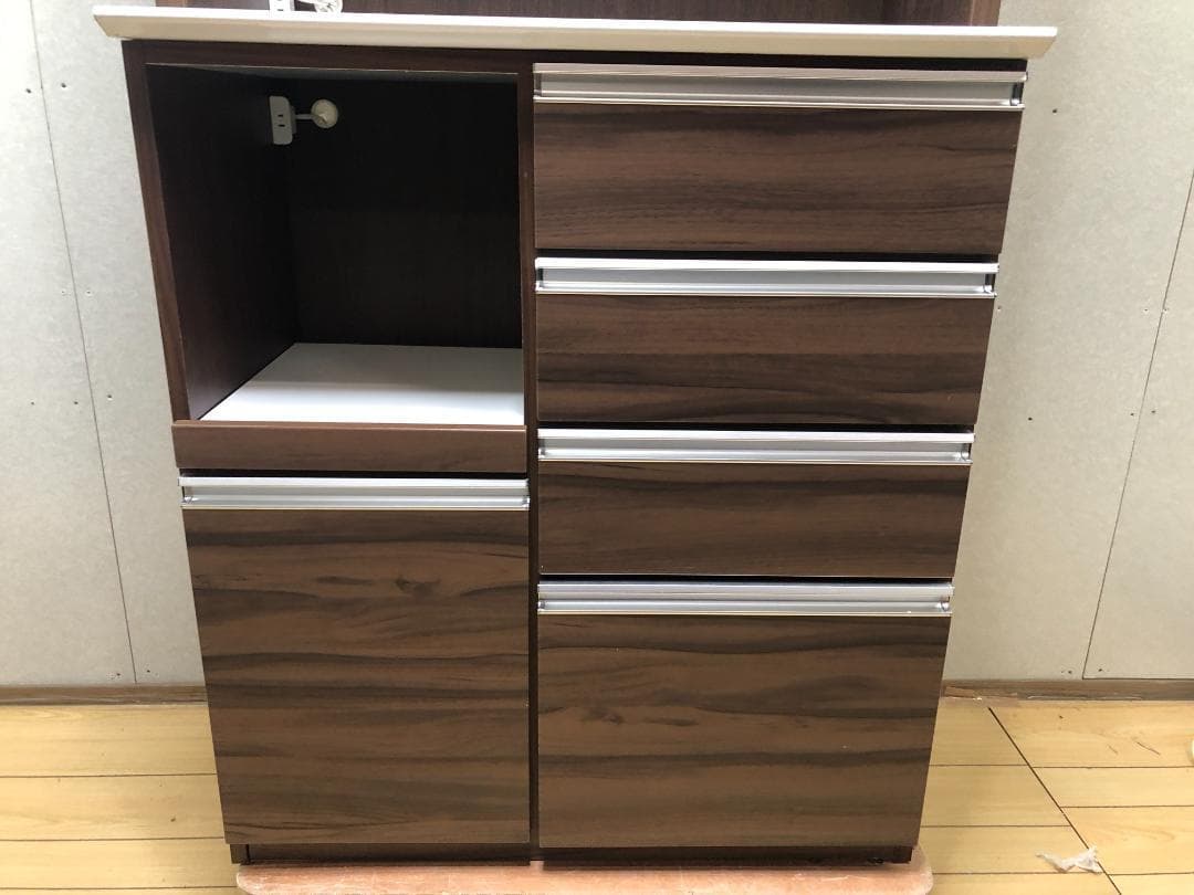 美品 食器棚 幅90cm キッチンボード コンセント付 88106-2-01
