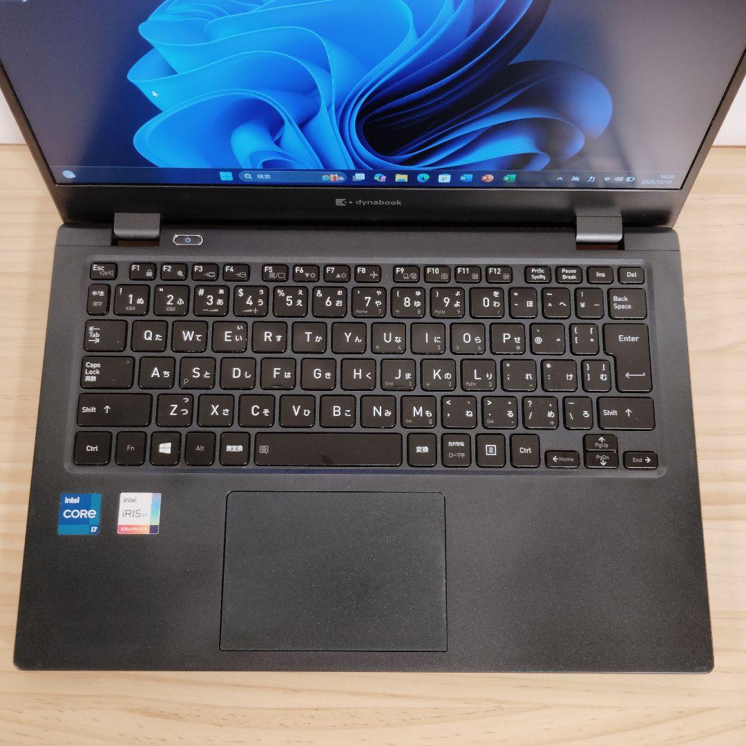 美品 爆速 Dynabook G83/HS 第11世代i7搭載 16GB 500
