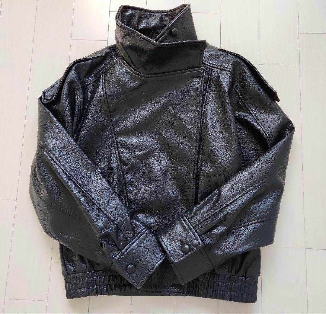 【ZARA】ザラ　フェイクレザージャケット　ブラック　XS