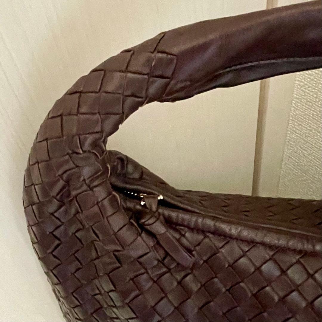 BOTTEGA VENETA ボッテカベネタ　ホーボーバッグ　イントレチャート