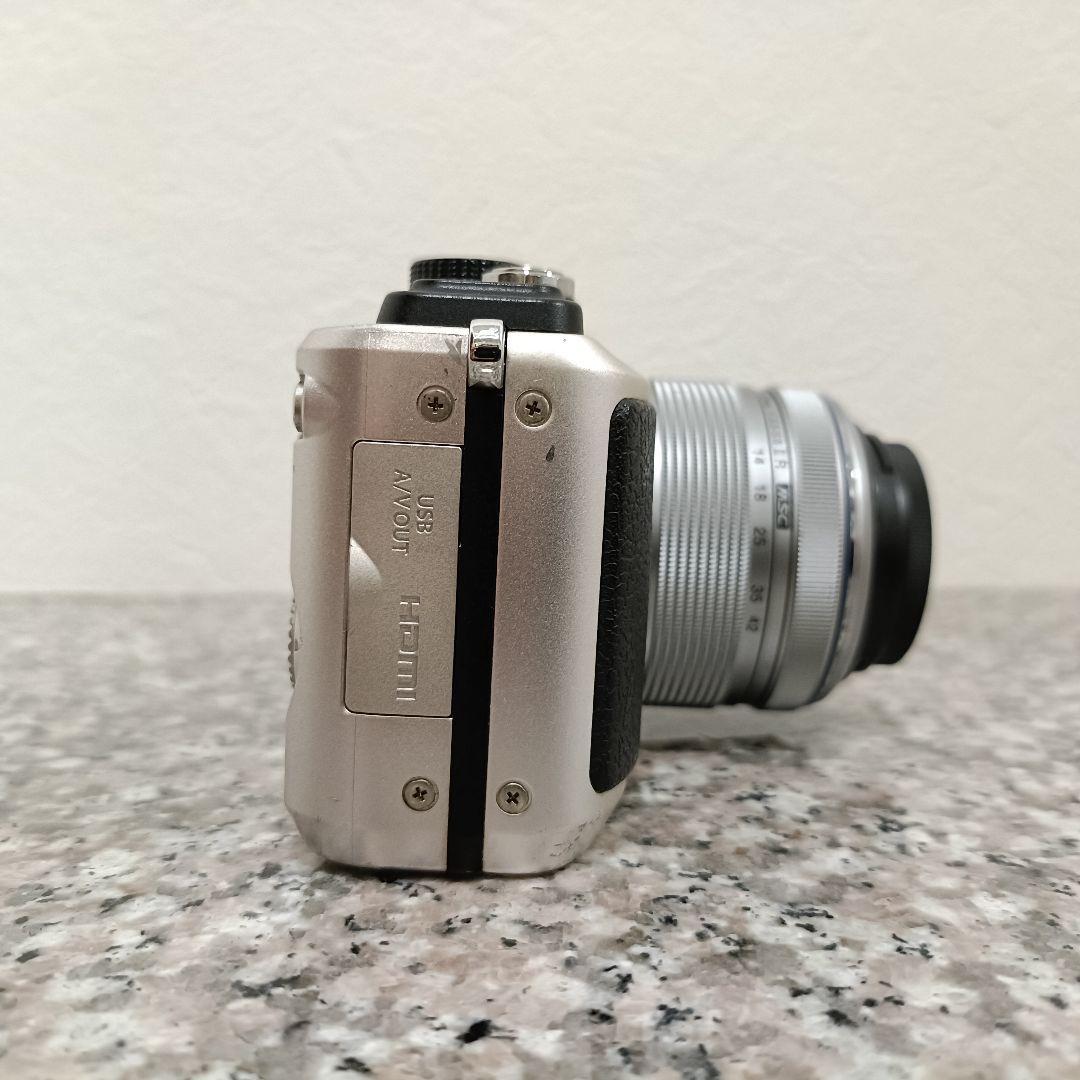 OLYMPUS E-PL2 オリンポス レンズ付