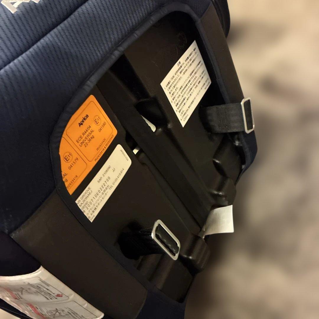 綺麗！アップリカ　シートベルト式　チャイルド　ジュニア　シート　エアグルーヴ