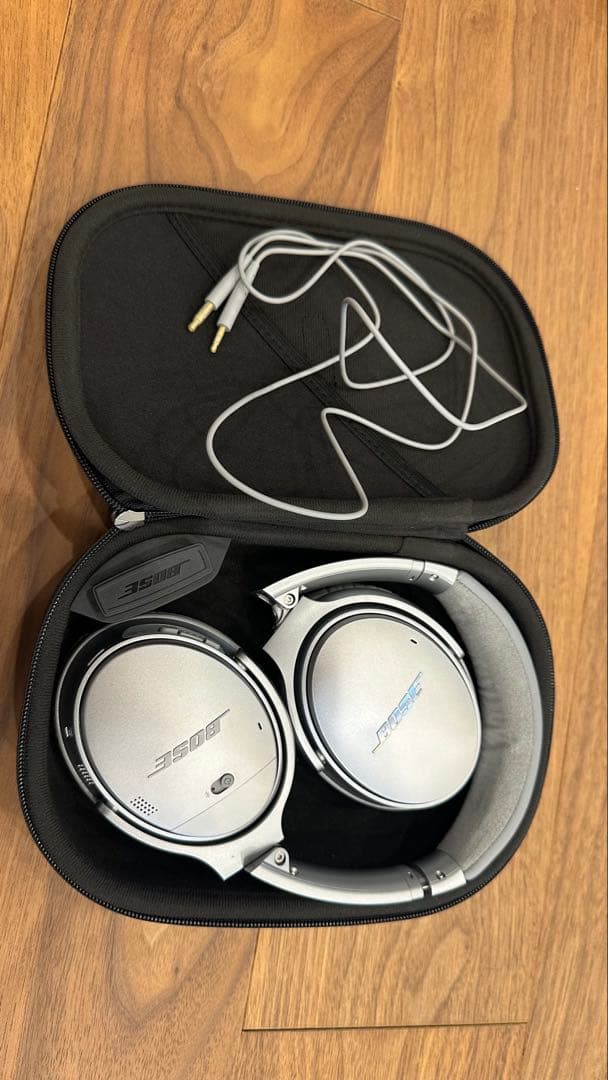 し*り様 Bose ノイズキャンセリングヘッドホン シルバー