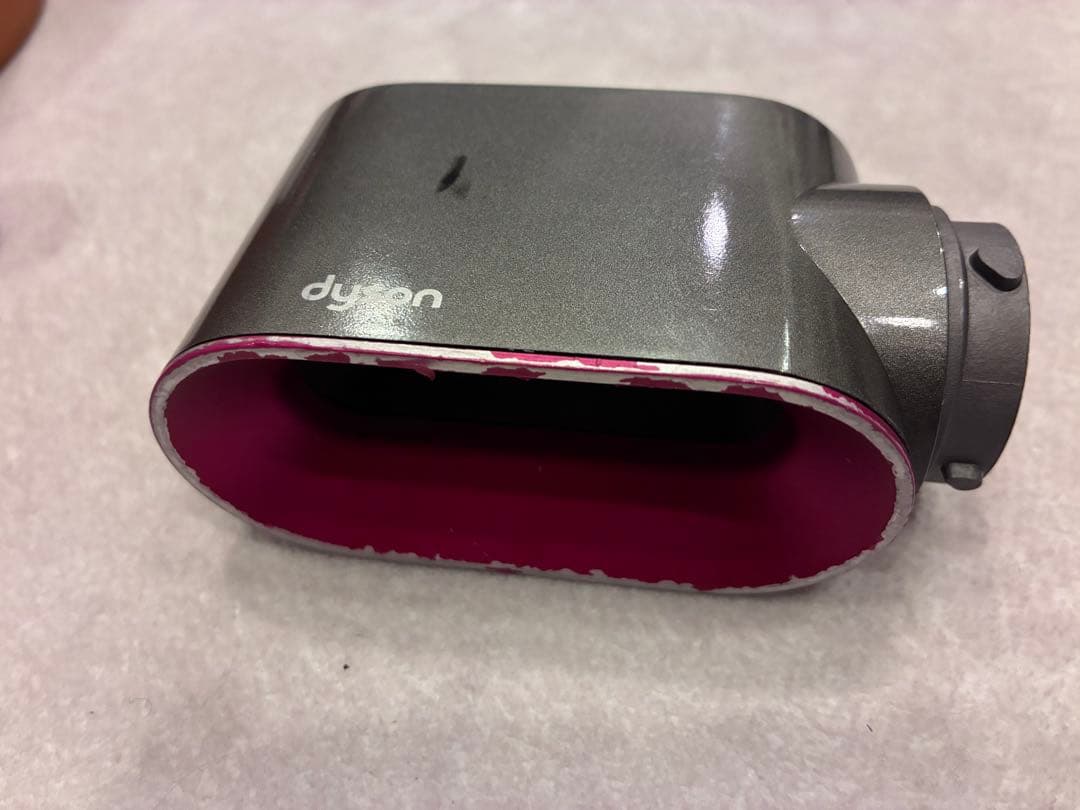 Dyson Airwrap 専用ケース付き