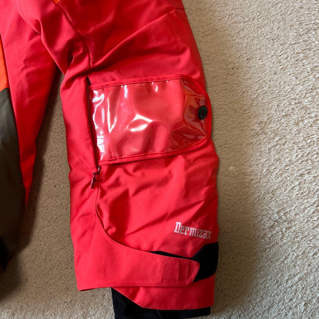 i*a様 DESCENTE 2025 DW4FJK54U Lサイズ 上のみ