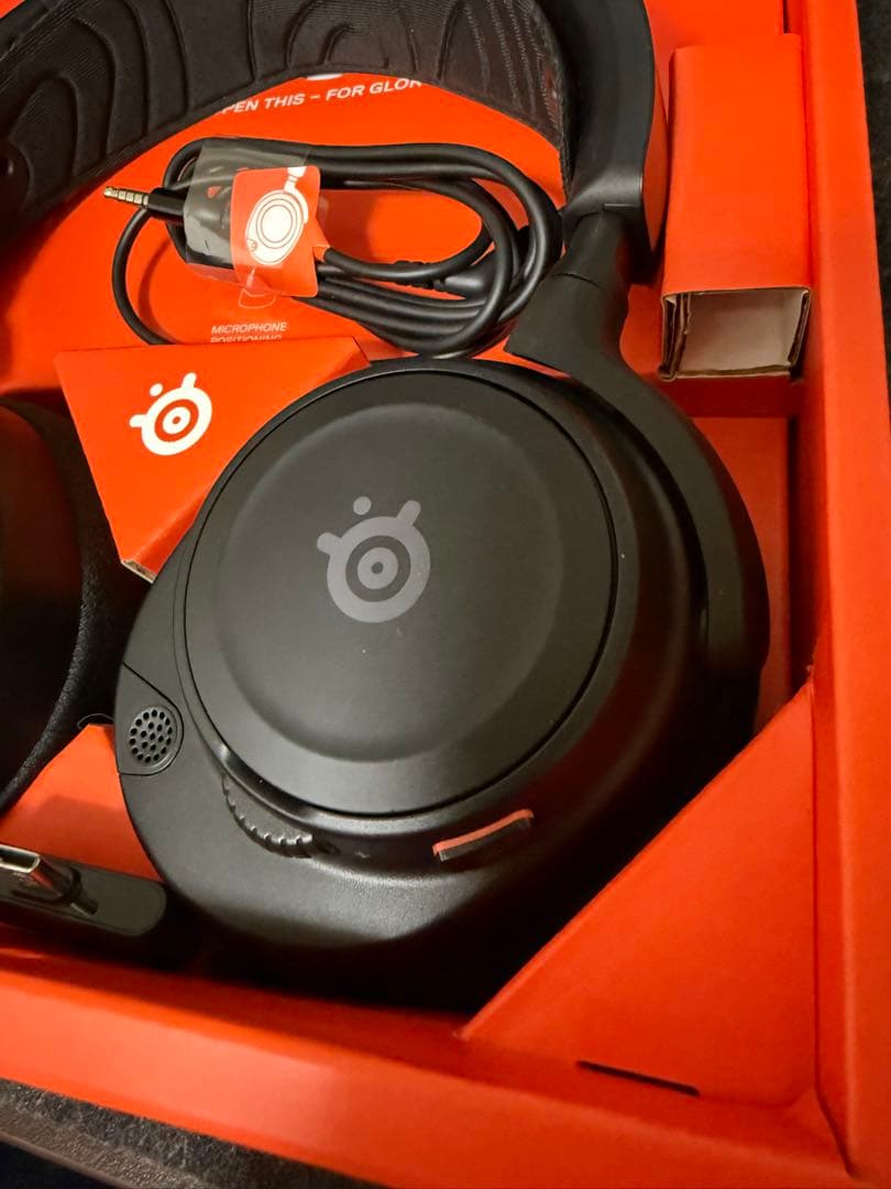 ヘッドホン SteelSeries Arctis Nova 7 Wireless