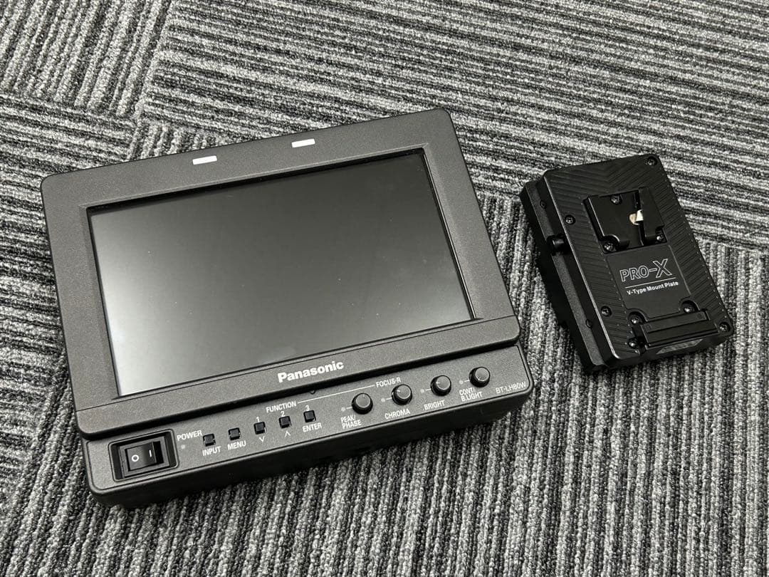 業務用モニター　Panasonic BT-LH8OW 7.9インチモニター