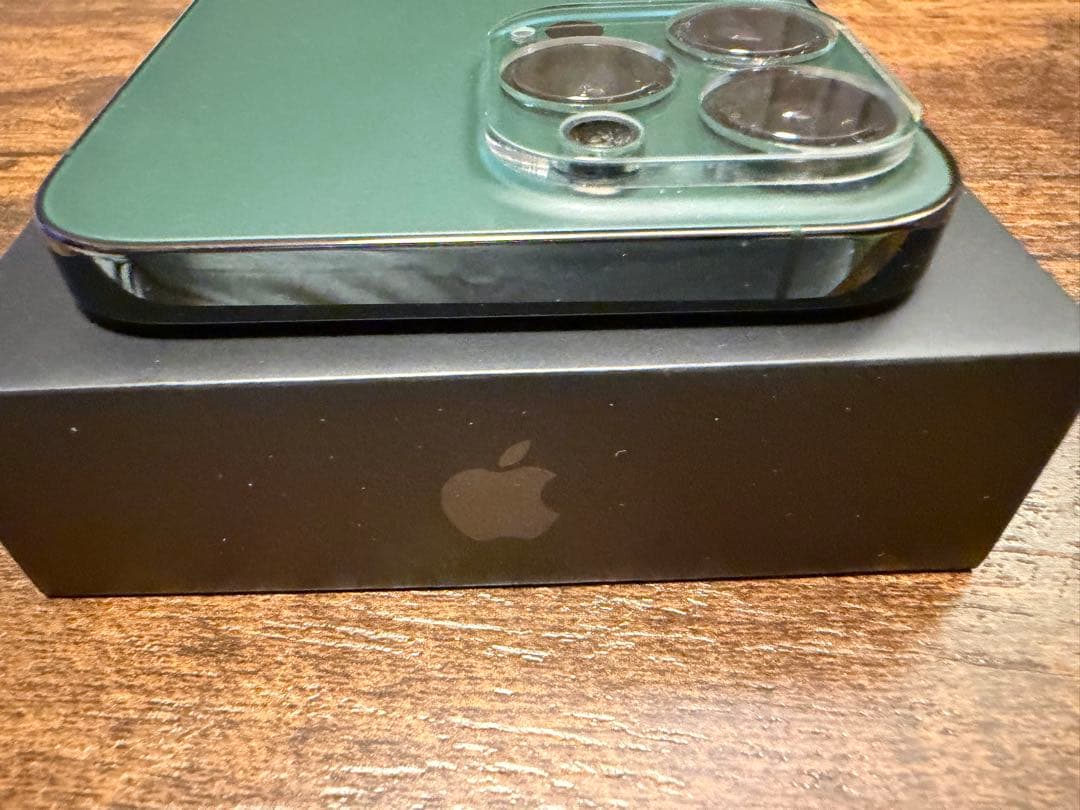 Naka　超美品 iPhone13promax アルパイングリーン