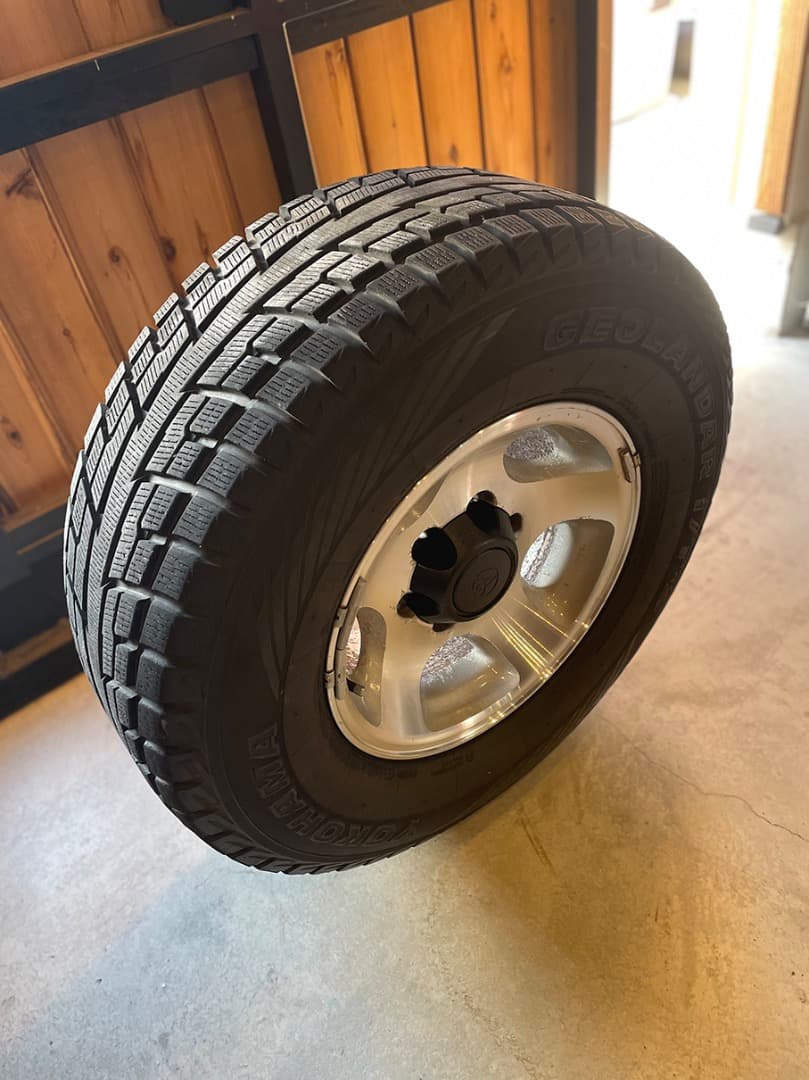 【天優さま専用】 【送料込み】 ランクル80　純正ホイール　スタッドレス