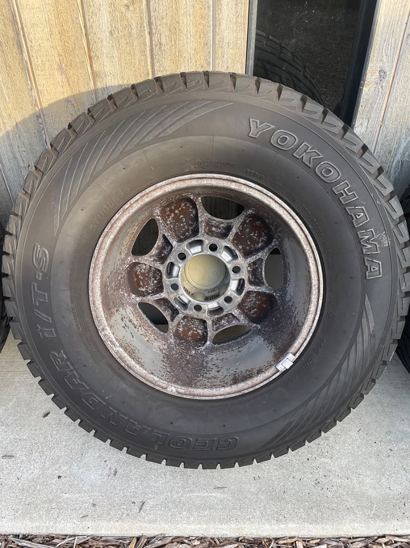 【天優さま専用】 【送料込み】 ランクル80　純正ホイール　スタッドレス