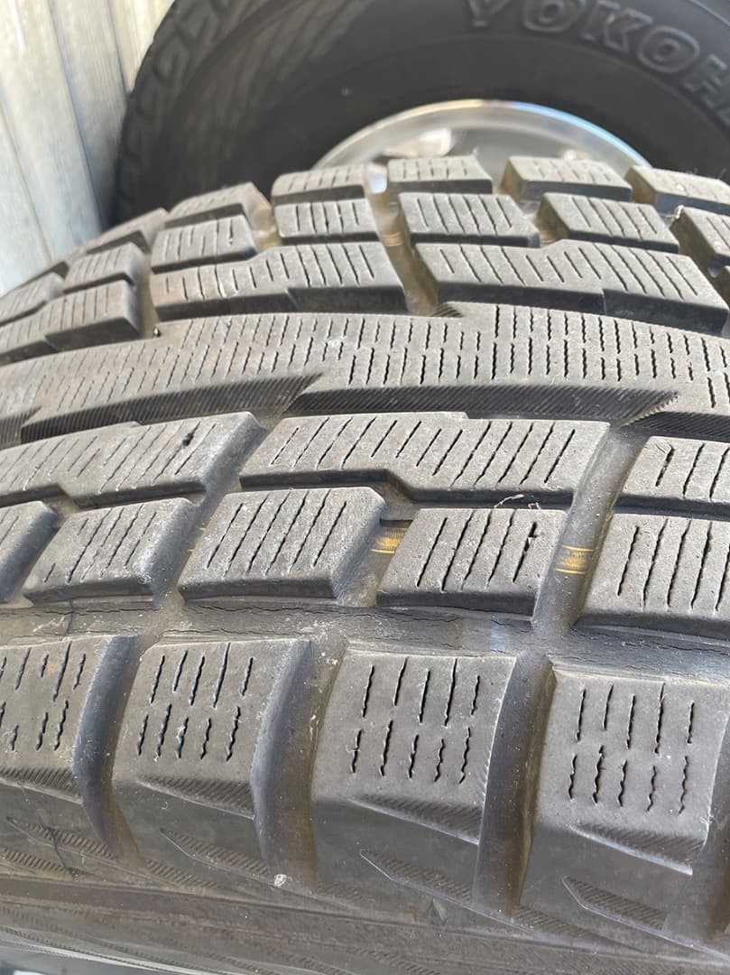 【天優さま専用】 【送料込み】 ランクル80　純正ホイール　スタッドレス