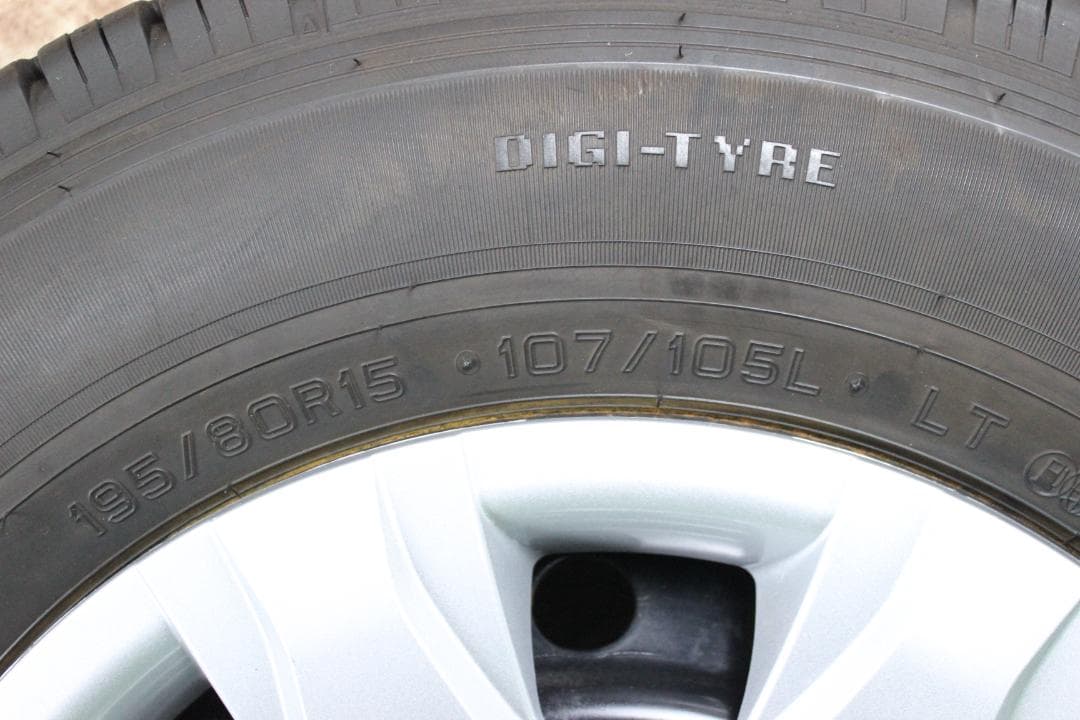 ハイエース・バリバリ溝・２０２３年製1本№２１９