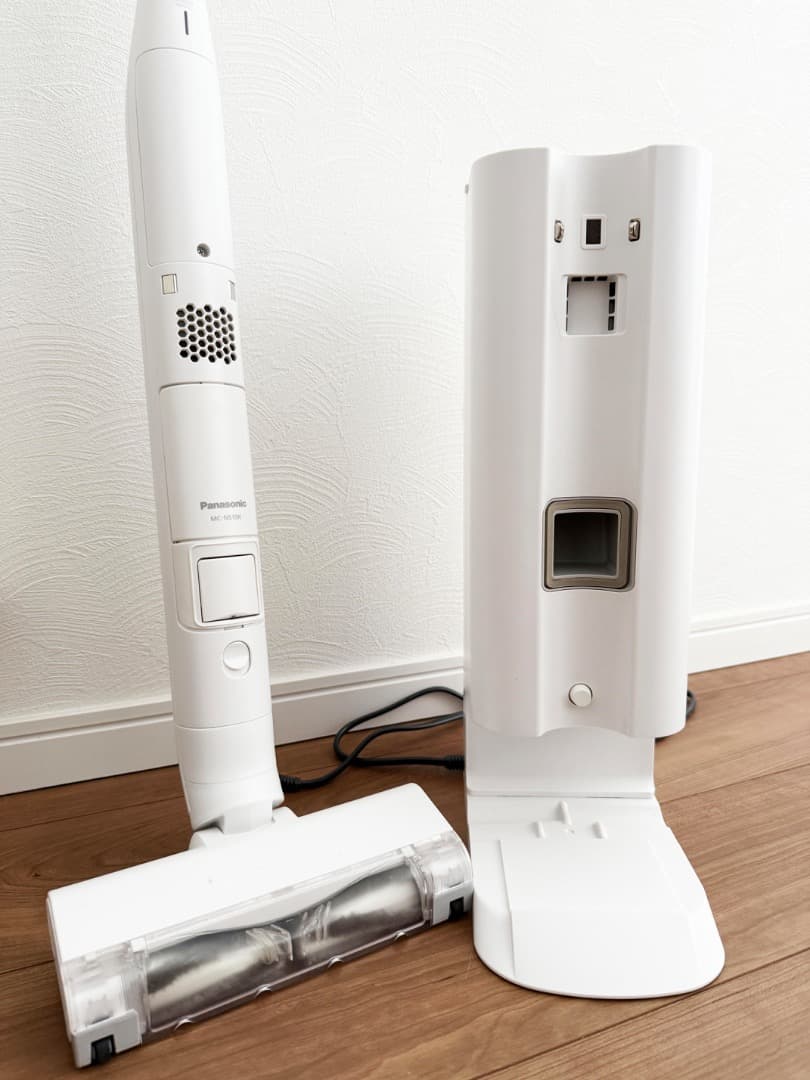 panasonic コードレススティック掃除機 （おまけ紙パック付き）