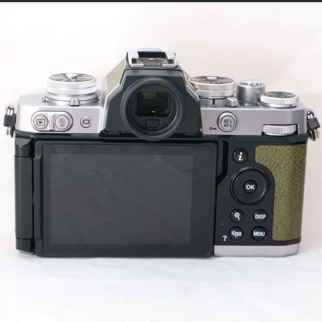 NikonZ fcボディZfc シルバーとレンズ