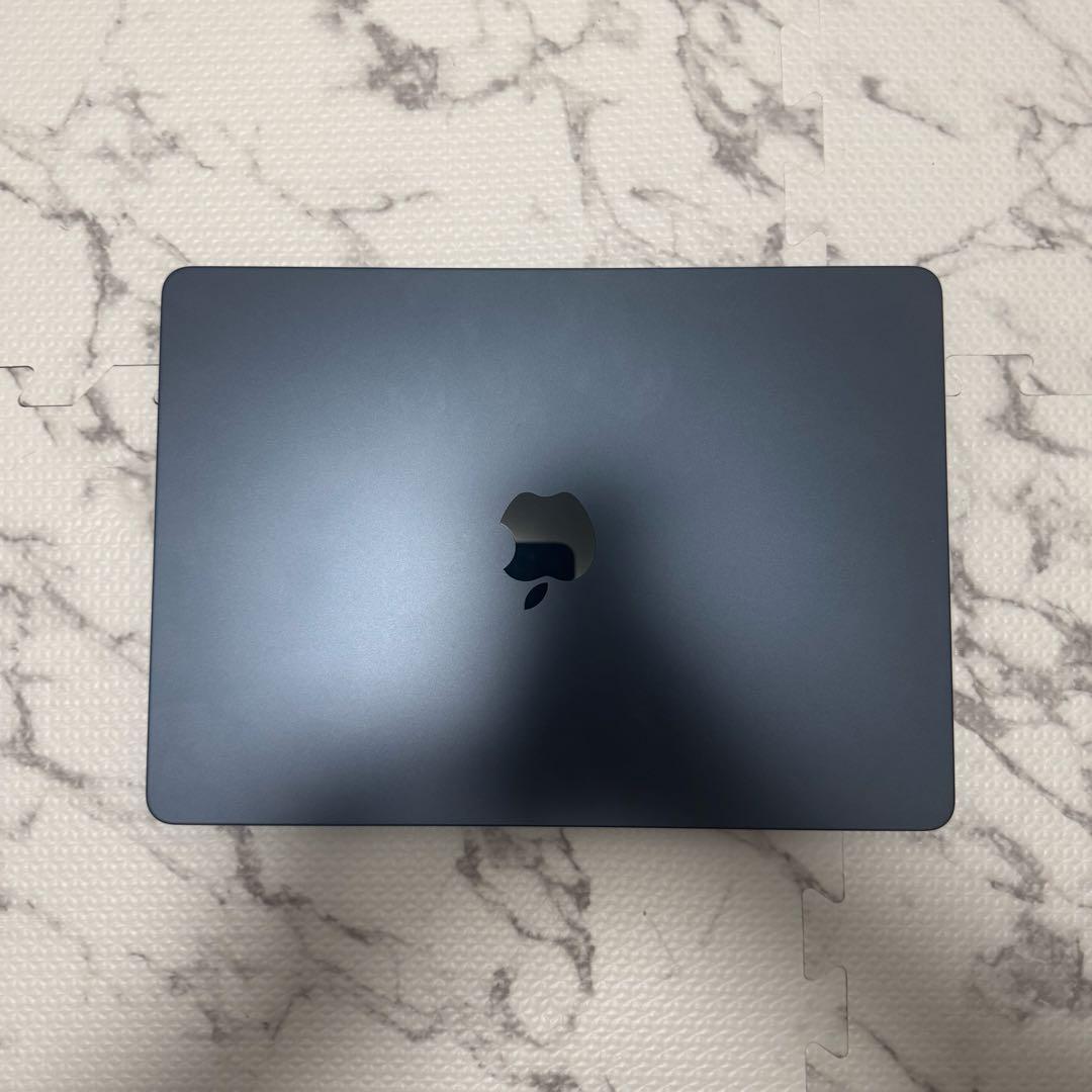 【超美品】MacBook Air M2 13.6インチ ミッドナイト【送料無料】