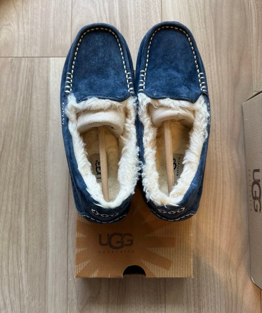 ugg 新品　モカシン　ネイビー