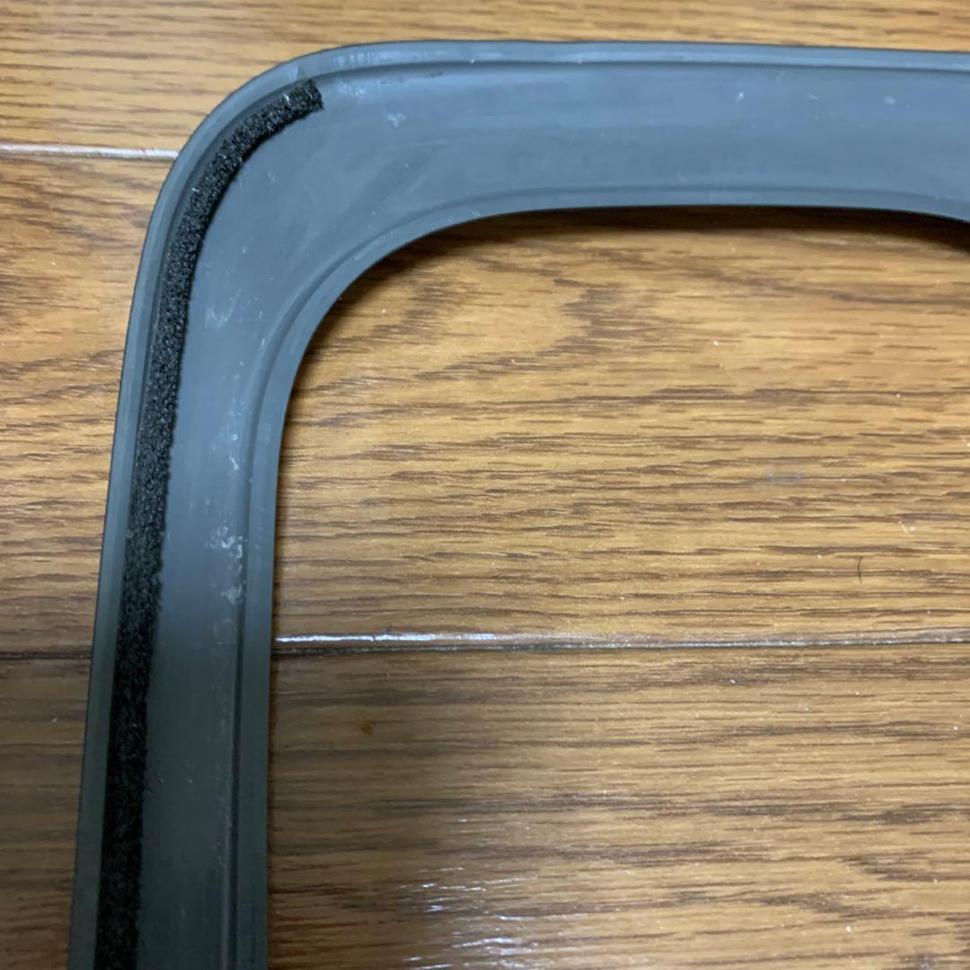 スバル　アウトバックBS9 純正　リヤバンパーモールディング