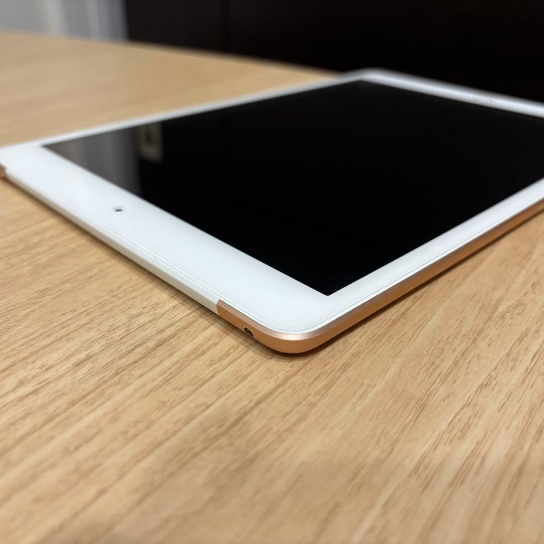 iPad（第7世代）128GB ゴールド Wi-Fi + Cellular