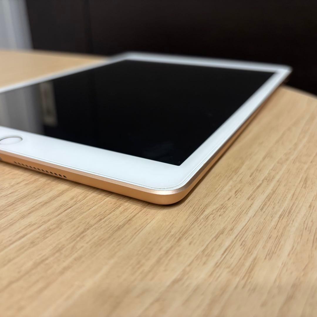 iPad（第7世代）128GB ゴールド Wi-Fi + Cellular