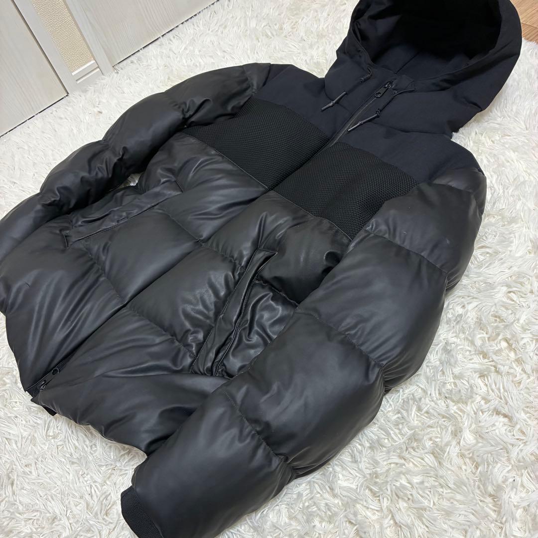 ARMANI COLLEZIONI アルマーニダウンジャケット