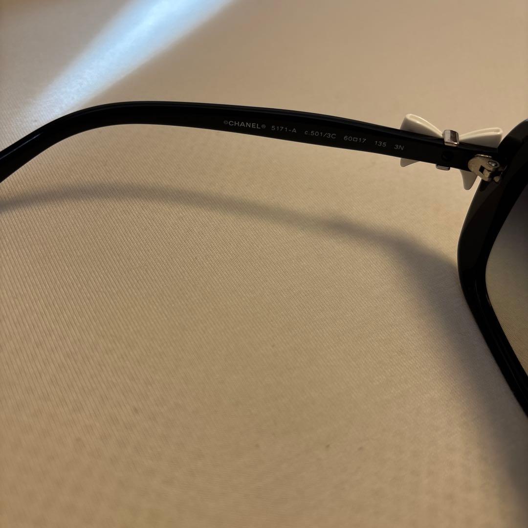 Chanel CH 5174 ブラックサングラス ケース付き