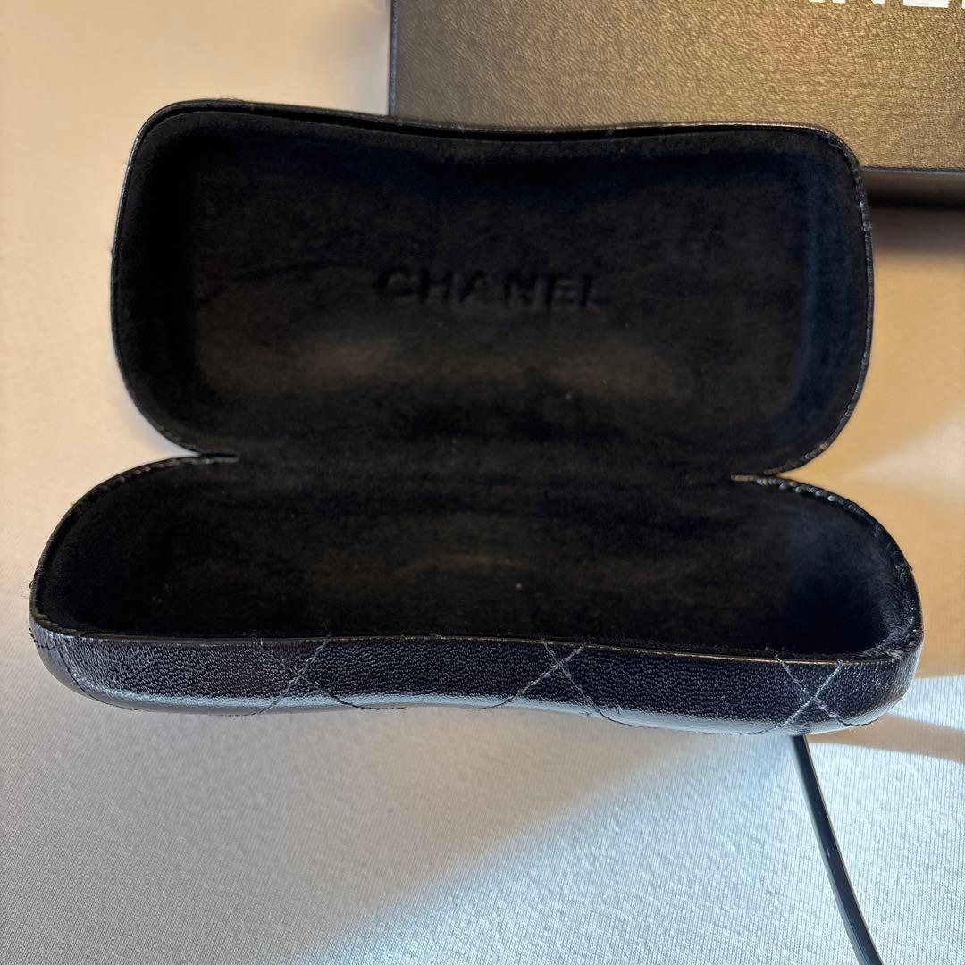 Chanel CH 5174 ブラックサングラス ケース付き