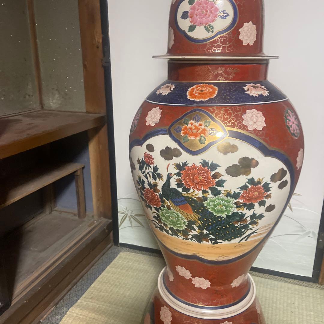 大型陶器花瓶 赤地 花模様 青い獅子　３段壺