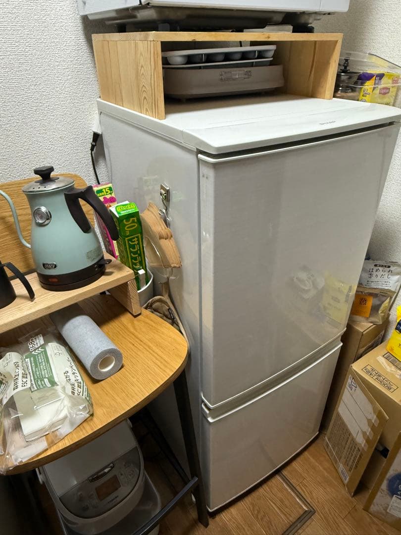 【送料込】シャープ SJ-D14C-W 冷蔵庫 137L