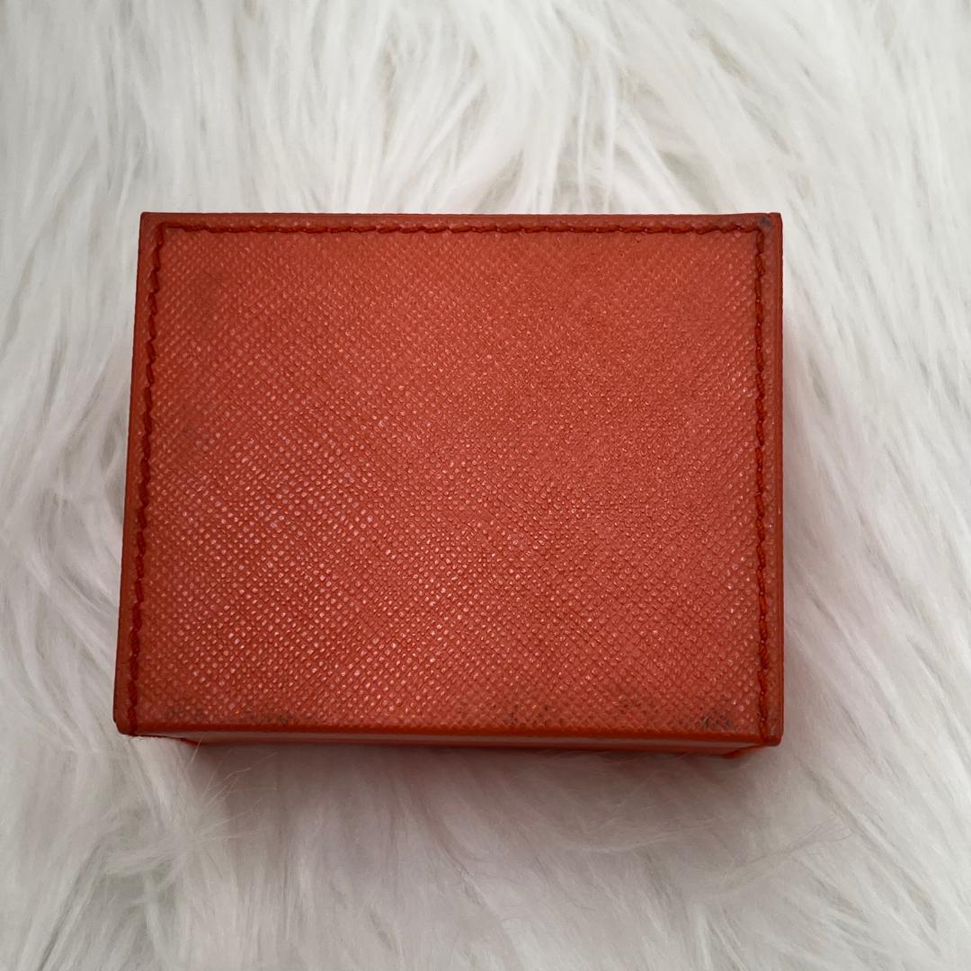 美品✨PRADA カフス カフリンクス プラダ箱付き　ロゴ ビジネス