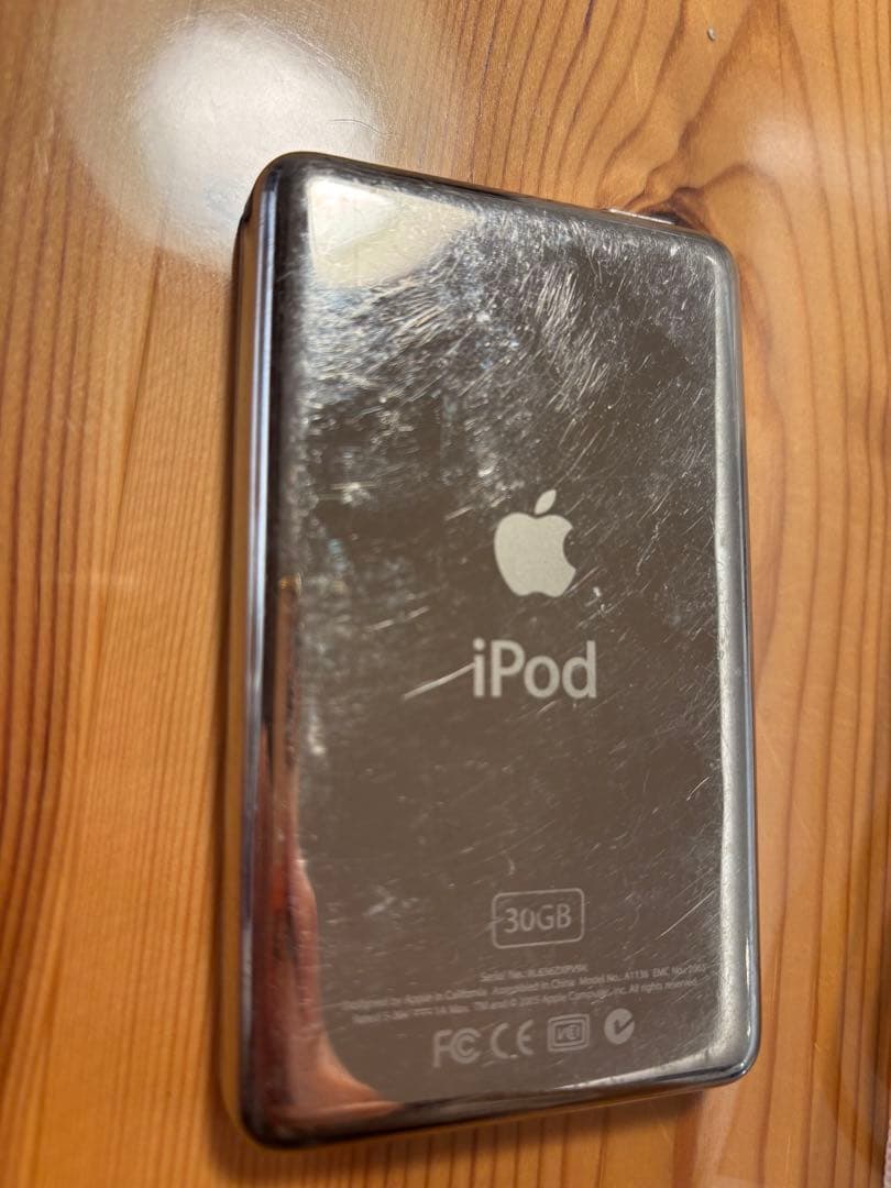 ポータブルプレーヤー ipod classic 30GB A1136