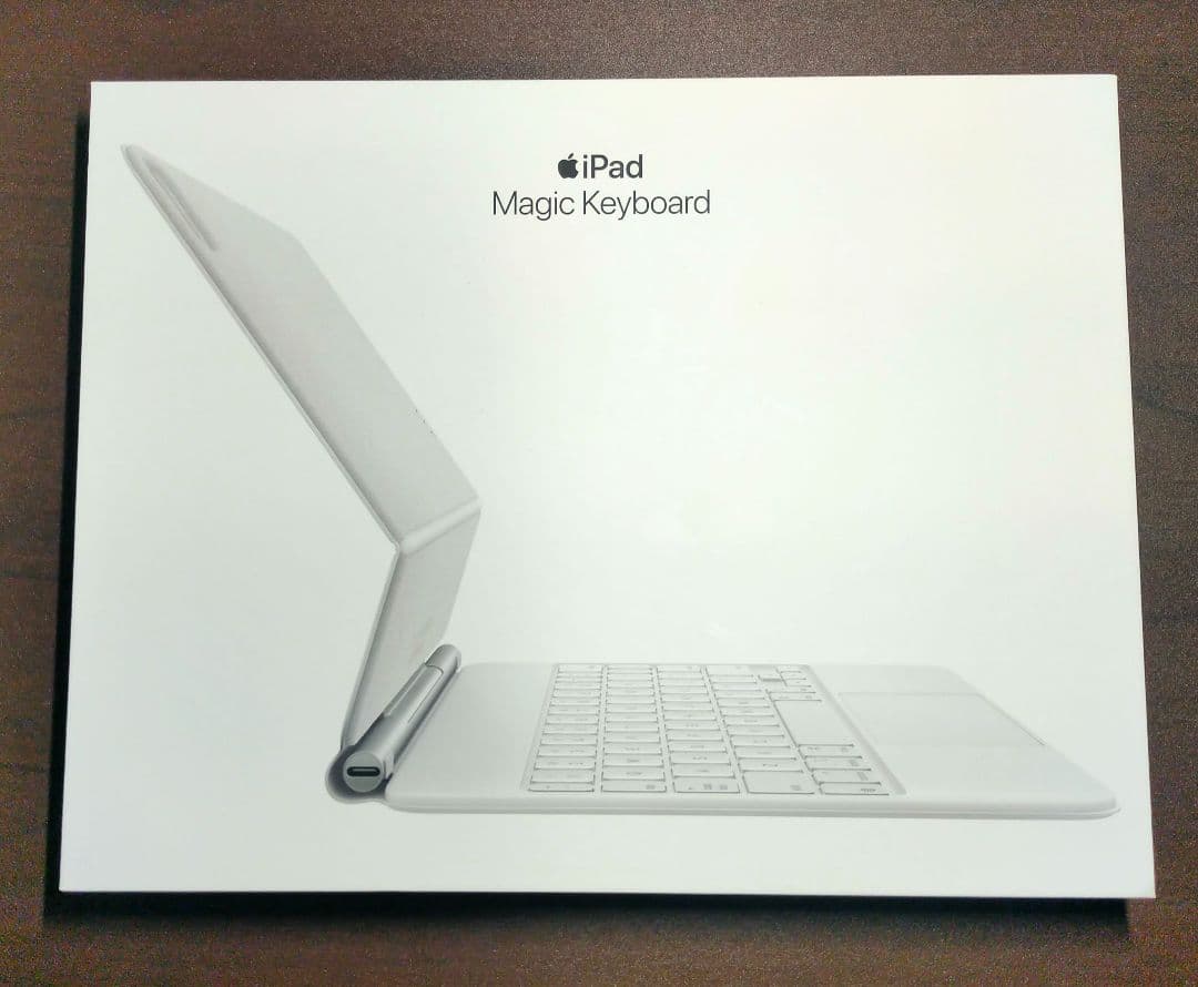 美品》iPad Magic Keyboard 白(iPad Pro 11インチ)
