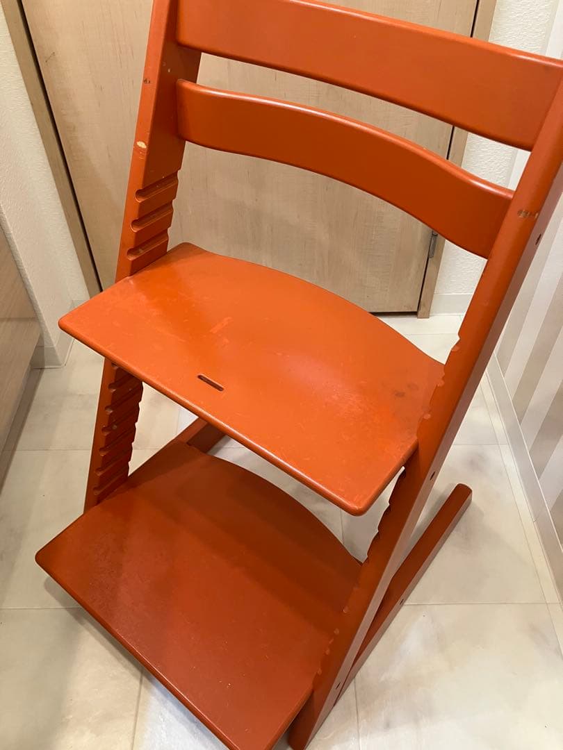 ストッケ　トリップトラップ　オレンジ