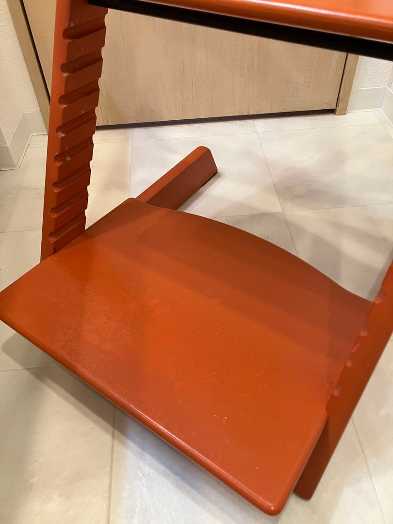 ストッケ　トリップトラップ　オレンジ