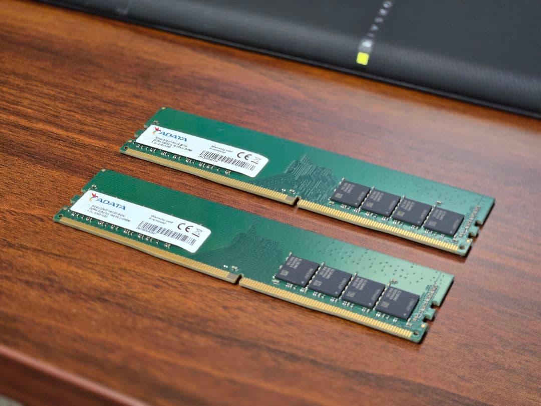 ADATA DDR4 3200 16×2 32GB メモリー