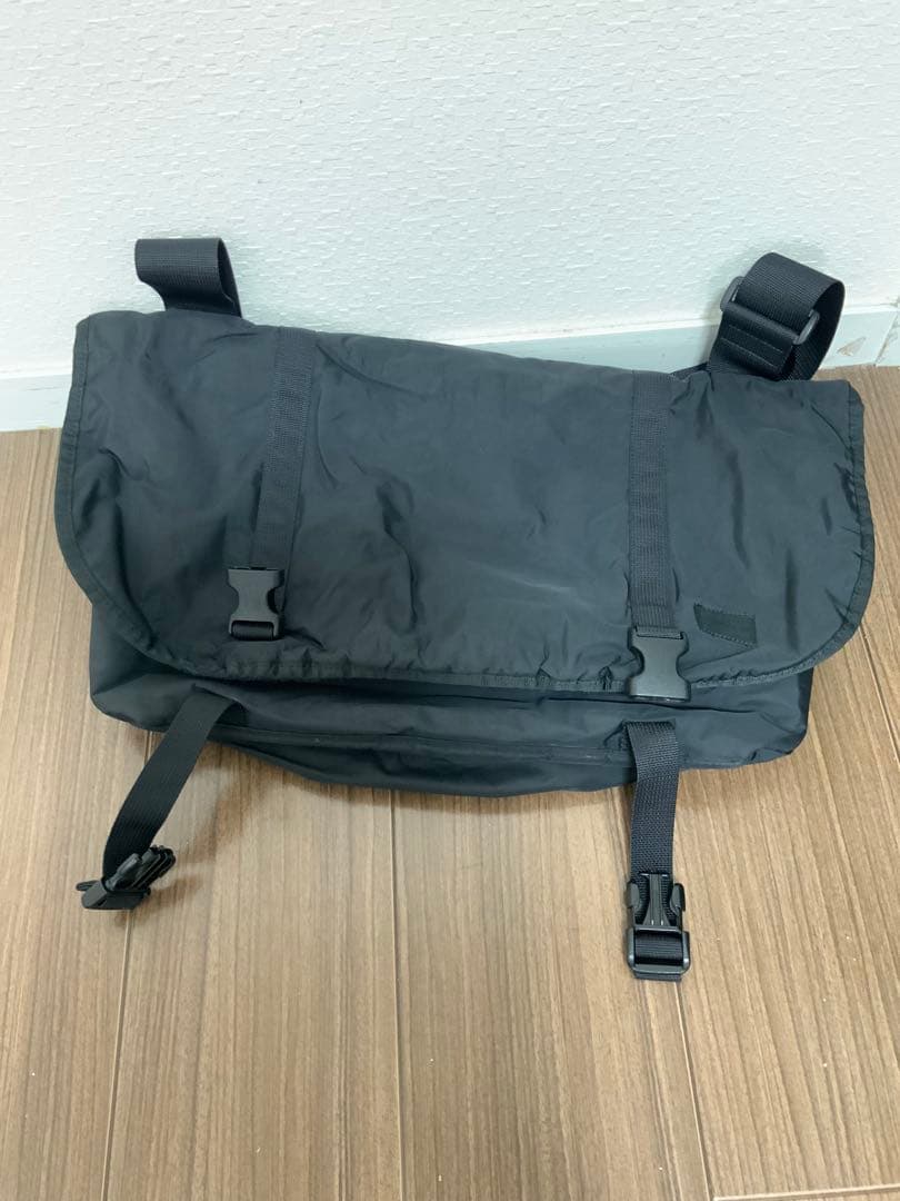 ヘッドポーター　ブラックビューティー　メッセンジャーバッグ 中型