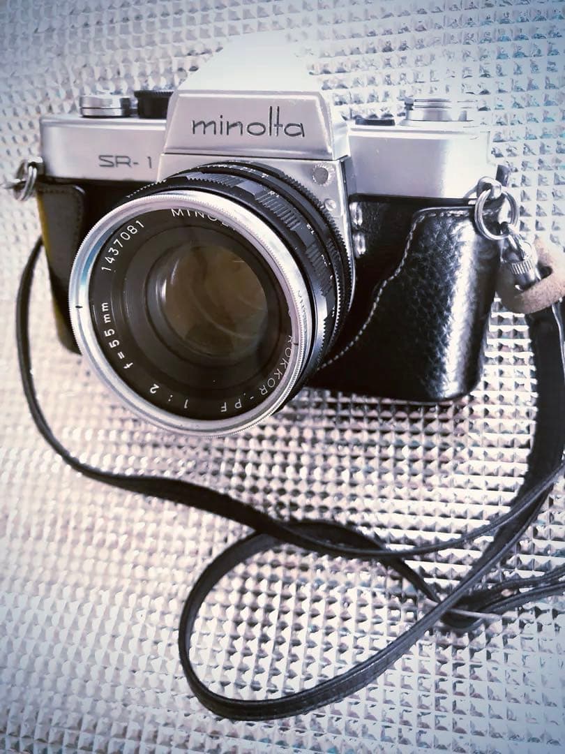Minolta& King フィルムカメラと三脚
