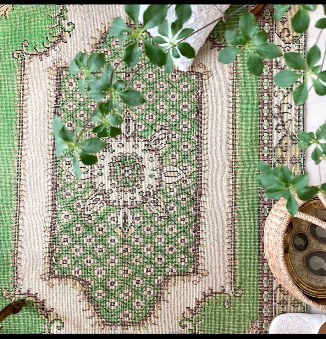 上品　クラシカル柄　アップルグリーン　ミルキー　ココア　トルコヴィンテージラグ