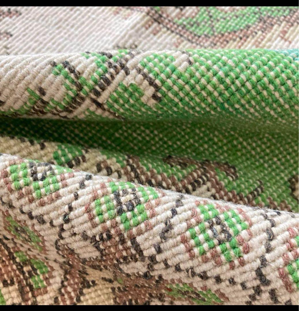 上品　クラシカル柄　アップルグリーン　ミルキー　ココア　トルコヴィンテージラグ