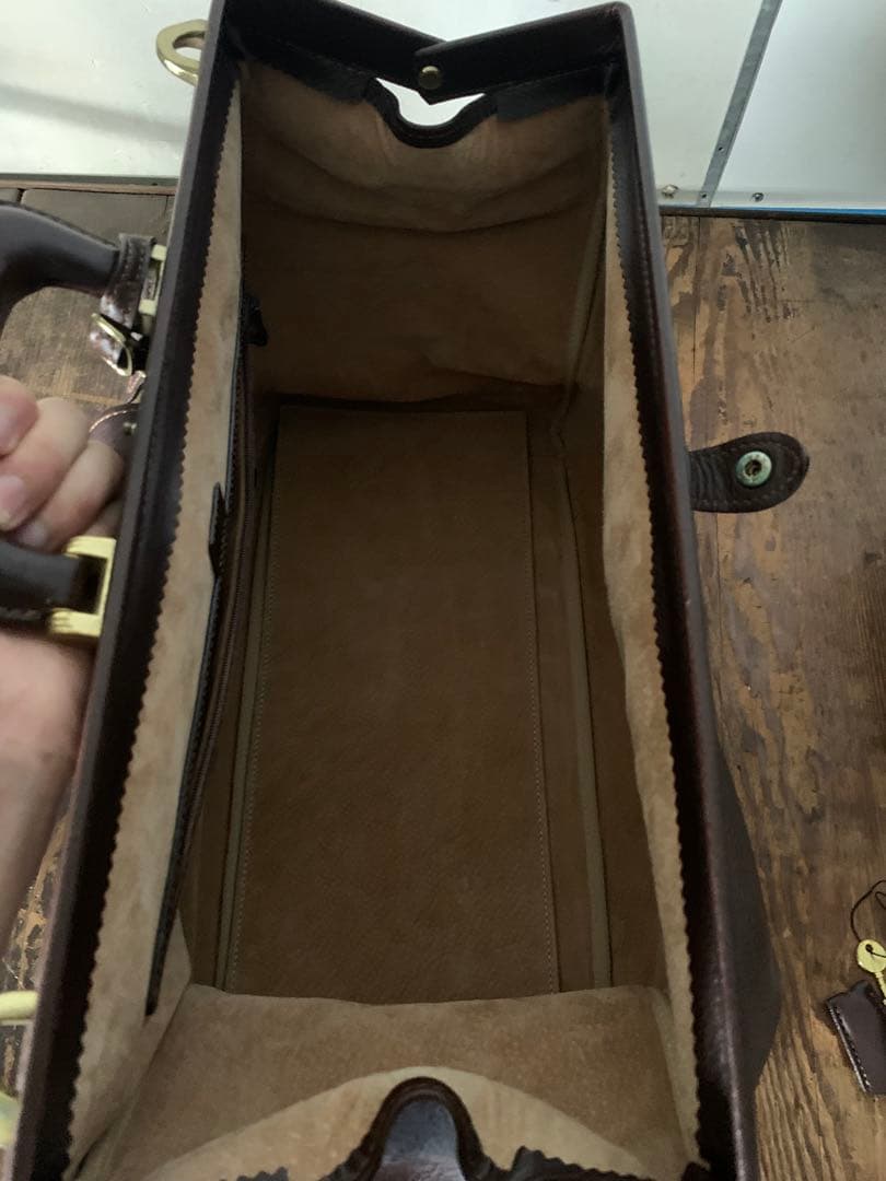 土屋鞄　ボストンパック　レザー　鍵付き