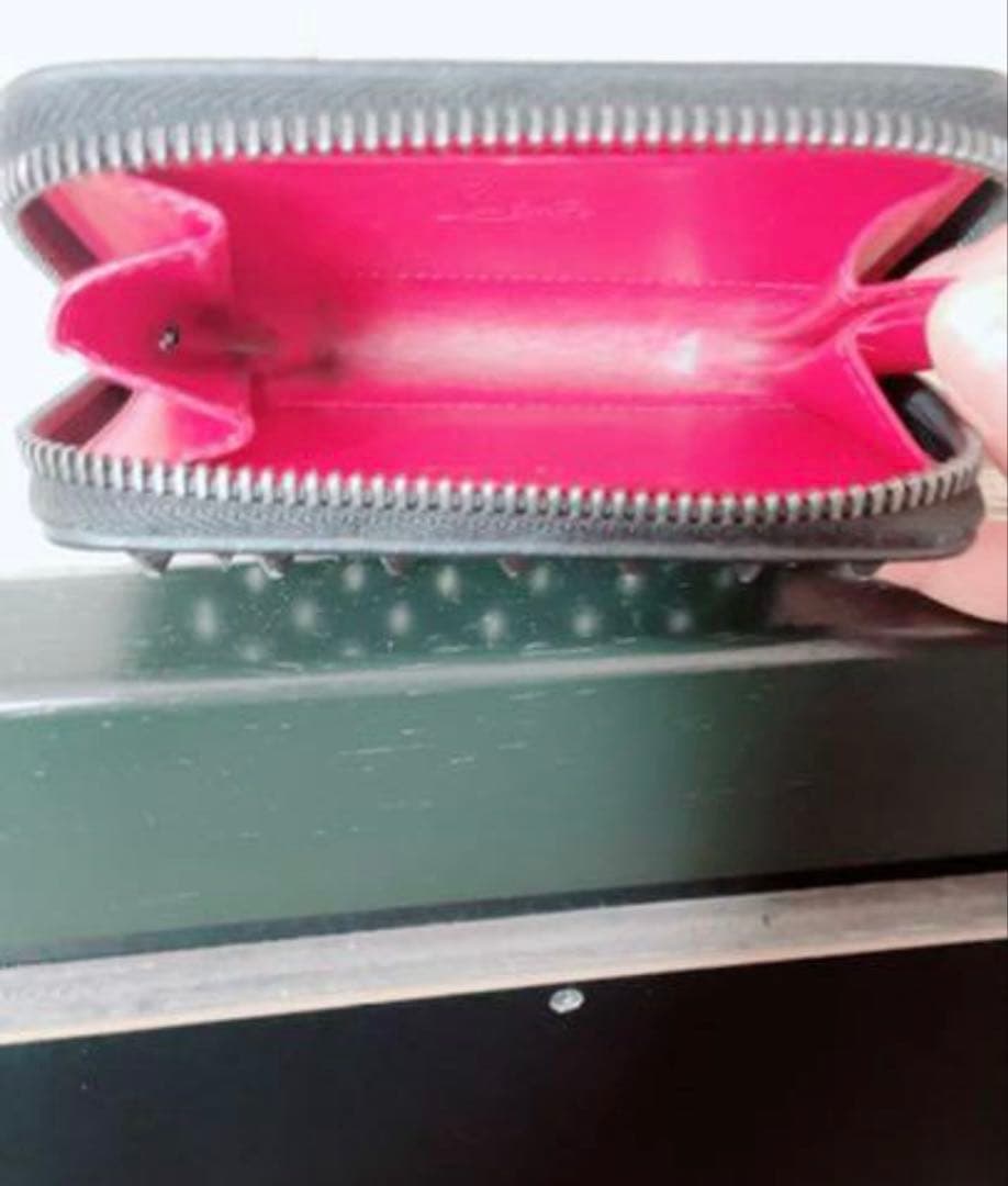 クリスチャンルブタン