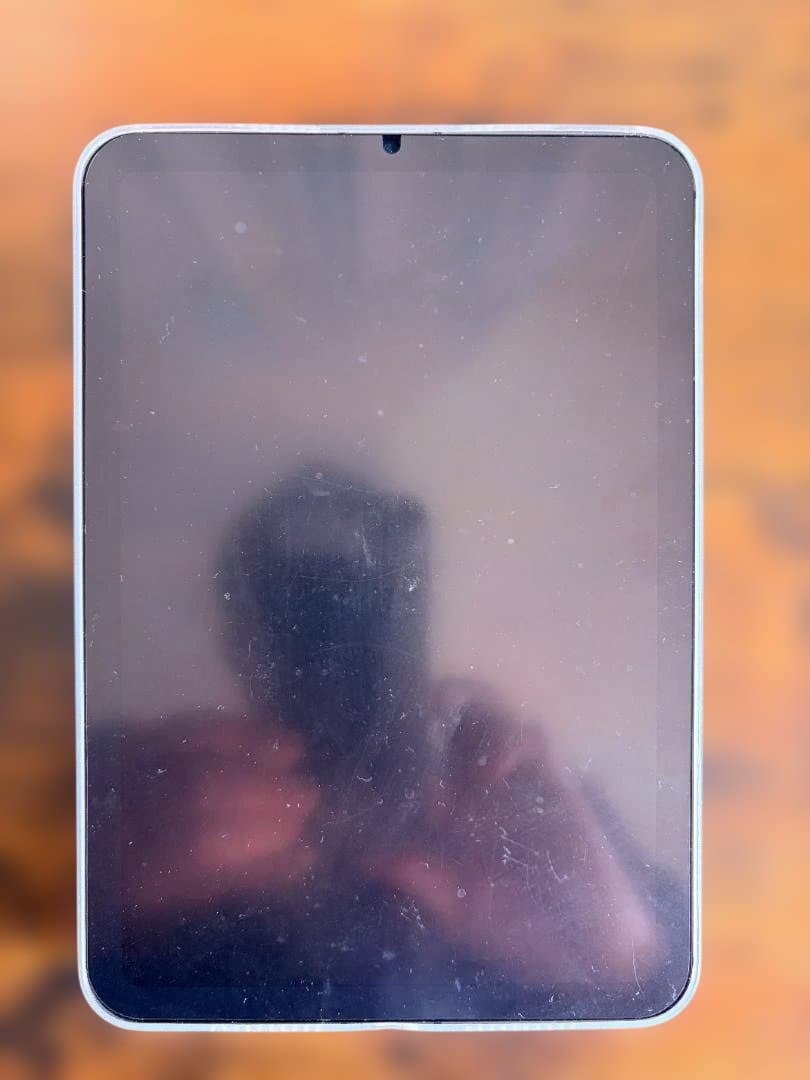 Apple iPad mini 6. 　Wi-Fi+ Cellular