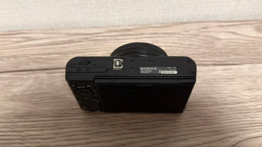 SONY　DSC-RX100M3　 コンパクトデジタルカメラ