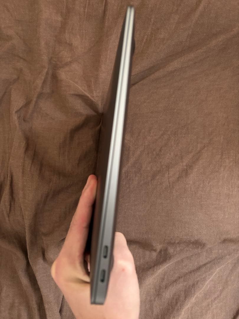 MacBook Air M1（2020モデル）13インチ 8GB 512GB