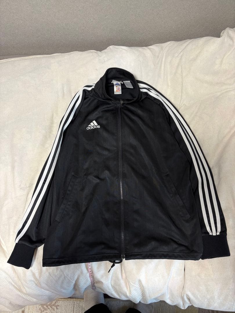 adidas セットアップ　オーバーサイズ　常田