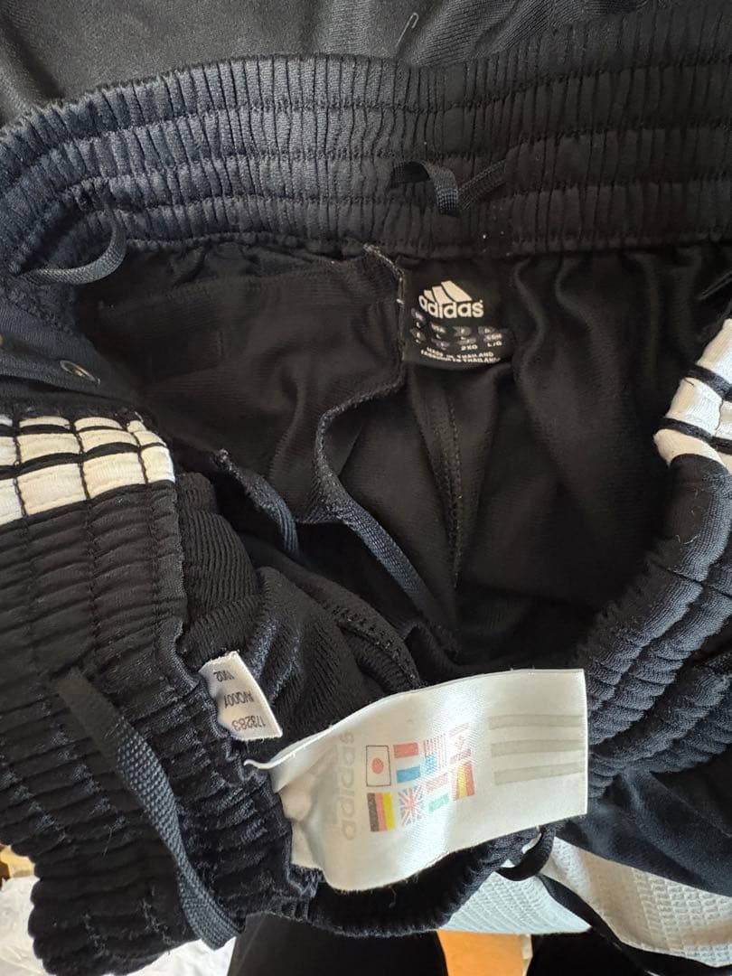 adidas セットアップ　オーバーサイズ　常田